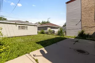 2166 N Moody Ave, Chicago, IL 60639 - Photo 24