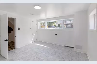 2166 N Moody Avenue, Chicago, IL 60639 - Photo 8