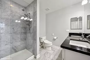 100 E 14th St, Chicago, IL 60605 - Photo 10