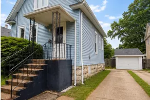 208 S Park Ave, Waukegan, IL 60085 - Photo 2
