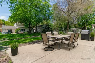 812 Lehigh Ln, Buffalo Grove, IL 60089 - Photo 20