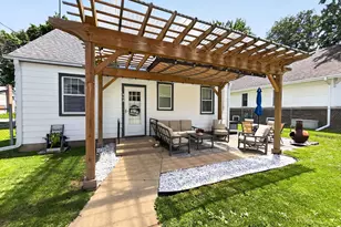 908 N 9th St, Rochelle, IL 61068 - Photo 24