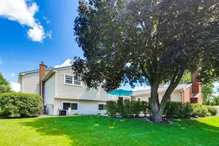 2006 N Elizabeth Dr, Arlington Heights, IL 60004 - Photo 32