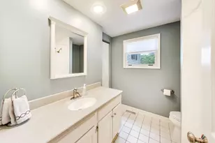 2006 N Elizabeth Dr, Arlington Heights, IL 60004 - Photo 24