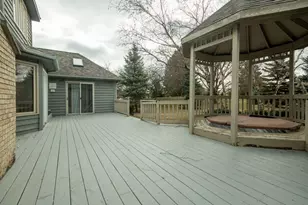 4355 Pine Lake Dr, Naperville, IL 60564 - Photo 10