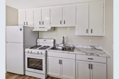 991 Tollview Avenue #10, Aurora, IL 60505 - Photo 2
