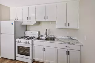 991 Tollview Ave, Aurora, IL 60505 - Photo 2