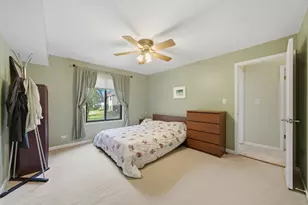 2340 E Old Hicks Road N, Palatine, IL 60074 - Photo 12