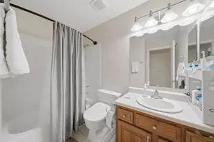 2340 E Old Hicks Road N, Palatine, IL 60074 - Photo 16