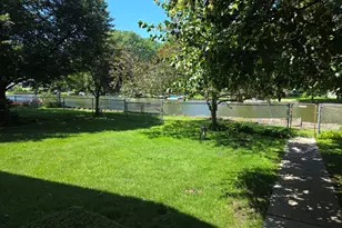 26418 N Willow Ave, Mundelein, IL 60060 - Photo 24