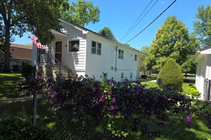 26418 N Willow Ave, Mundelein, IL 60060 - Photo 2