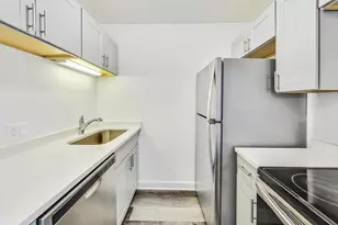 6000 N Winthrop Ave, Chicago, IL 60660 - Photo 10