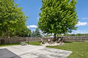 1312 Burke Ln, South Elgin, IL 60177 - Photo 22