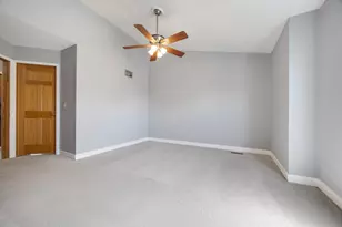 1312 Burke Ln, South Elgin, IL 60177 - Photo 14