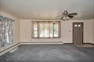 219 219 1/2 W Main St, Braidwood, IL 60408 - Photo 10
