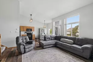 25724 S Red Stable Ln, Channahon, IL 60410 - Photo 6