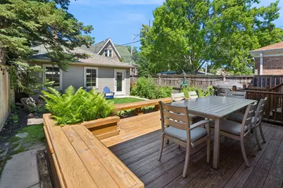 5752 N Sacramento Avenue, Chicago, IL 60659 - Photo 20
