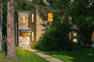 6434 N Kimball Ave, Lincolnwood, IL 60712 - Photo 1