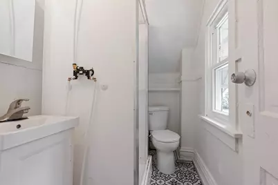 1029 Woodlawn Avenue, Rockford, IL 61103 - Photo 8