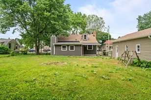336 W Menomonie St, Belvidere, IL 61008 - Photo 26