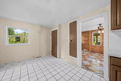 336 W Menomonie Street, Belvidere, IL 61008 - Photo 6