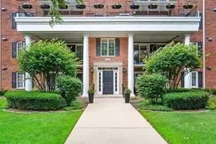 326 Park Ave, Clarendon Hills, IL 60514 - Photo 1