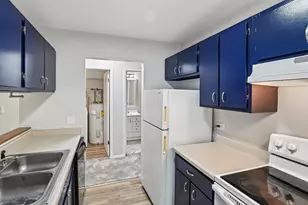 1319 N Winslowe Dr, Palatine, IL 60074 - Photo 6