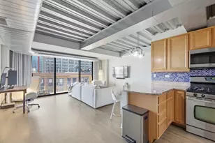 1910 S Indiana Ave, Chicago, IL 60616 - Photo 6