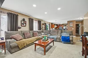 14515 Independence Dr, Plainfield, IL 60544 - Photo 4