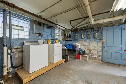 2337 N Sawyer Avenue, Chicago, IL 60647 - Photo 40