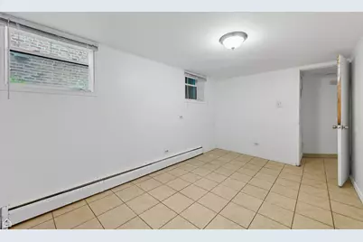 2337 N Sawyer Avenue, Chicago, IL 60647 - Photo 34