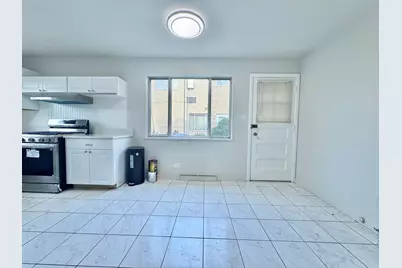 2540 W Jerome Street #D, Chicago, IL 60645 - Photo 12