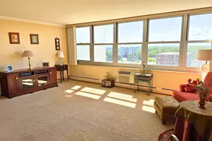 33 N Main St, Lombard, IL 60148 - Photo 4