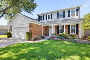 1265 Diane Ln, Elk Grove Village, IL 60007 - Photo 2