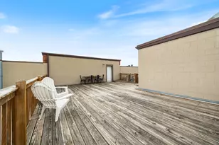 1740 W Belmont Ave, Chicago, IL 60657 - Photo 28