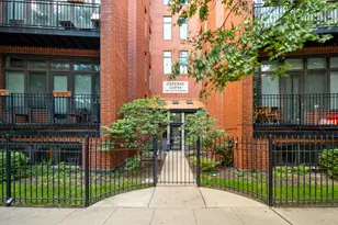 1740 W Belmont Ave, Chicago, IL 60657 - Photo 2