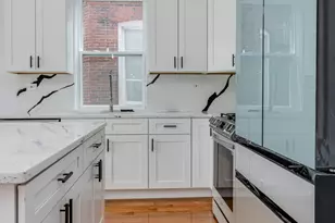437 E 48th St, Chicago, IL 60615 - Photo 6