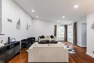 5823 Emerson St, Morton Grove, IL 60053 - Photo 4