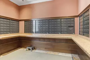 233 E 13th St, Chicago, IL 60605 - Photo 4