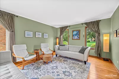 933 Stanton Drive, Naperville, IL 60540 - Photo 6