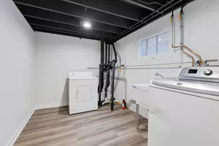 4933 N Keeler Ave, Chicago, IL 60630 - Photo 20