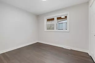4933 N Keeler Ave, Chicago, IL 60630 - Photo 10