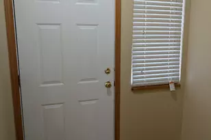262 Sunset Blvd, Oglesby, IL 61348 - Photo 2