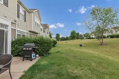 1904 Cobblestone Drive, Carpentersville, IL 60110 - Photo 22