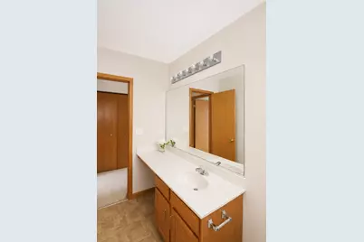 1904 Cobblestone Drive, Carpentersville, IL 60110 - Photo 20