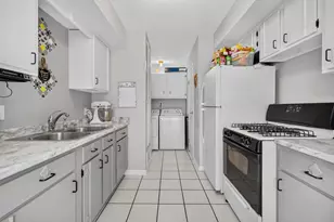 2303 Aster Dr, Crest Hill, IL 60403 - Photo 8