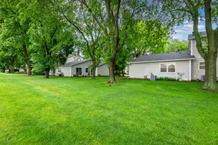 928 Colony Lake Dr, Schaumburg, IL 60194 - Photo 30