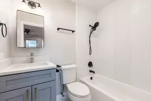 928 Colony Lake Dr, Schaumburg, IL 60194 - Photo 22