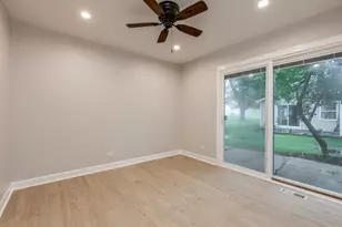 928 Colony Lake Dr, Schaumburg, IL 60194 - Photo 24