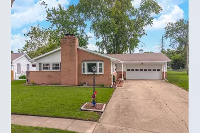 3 Manor Drive, Pontiac, IL 61764 - Photo 4